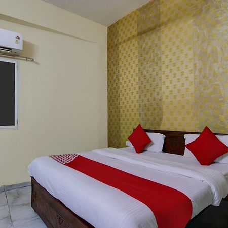 Hotel Yash House นิวเดลี ภายนอก รูปภาพ