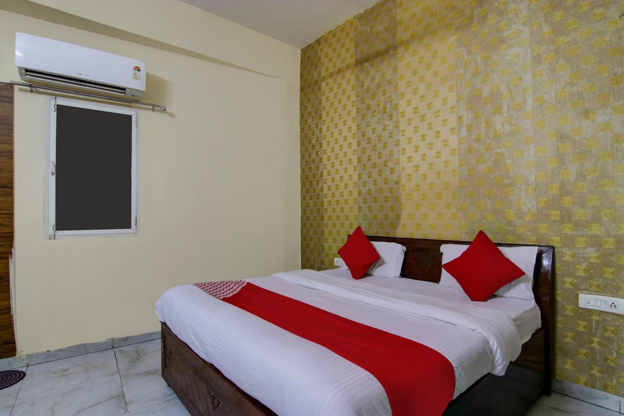 Hotel Yash House นิวเดลี ภายนอก รูปภาพ